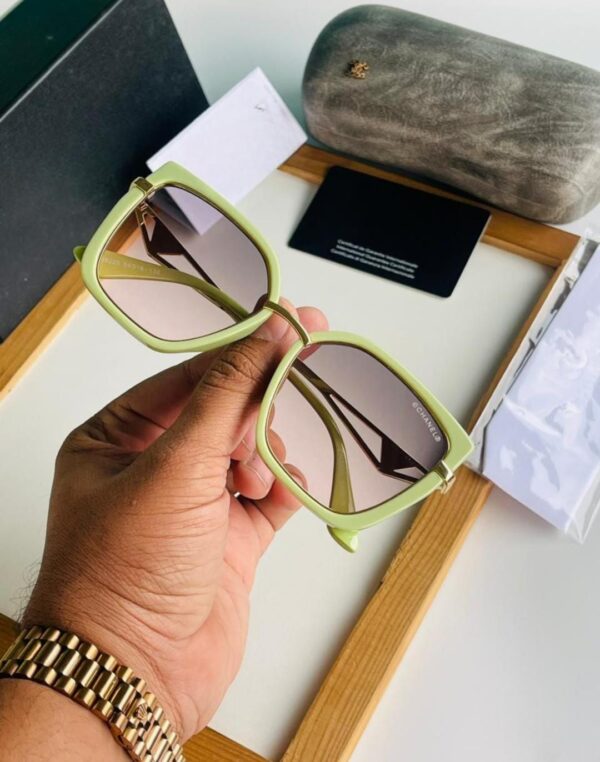 Women's model sunglasses(DR) - Image 5