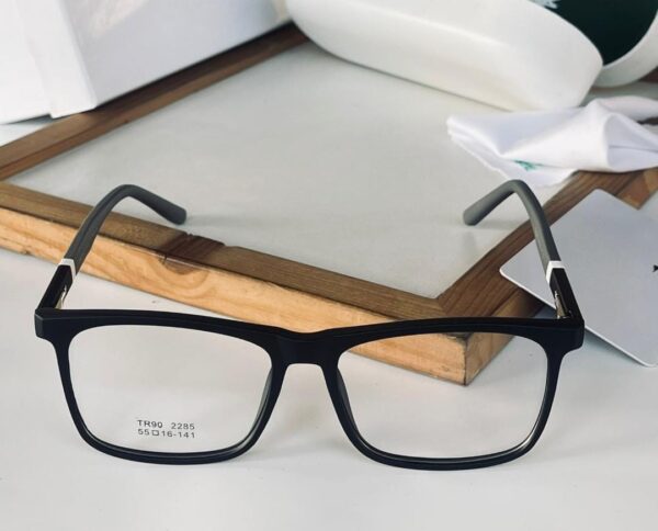Transparent lens (LT) - Image 4