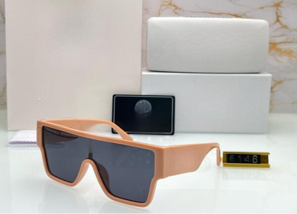 UV lens sunglasses(VR)