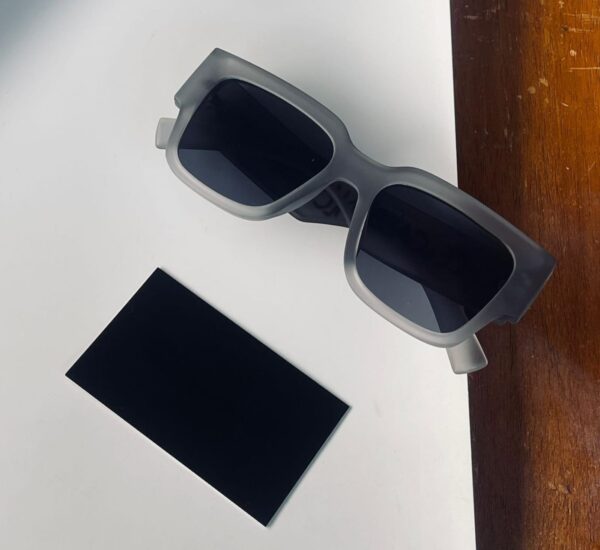 Unisex model sunglasses (DG)