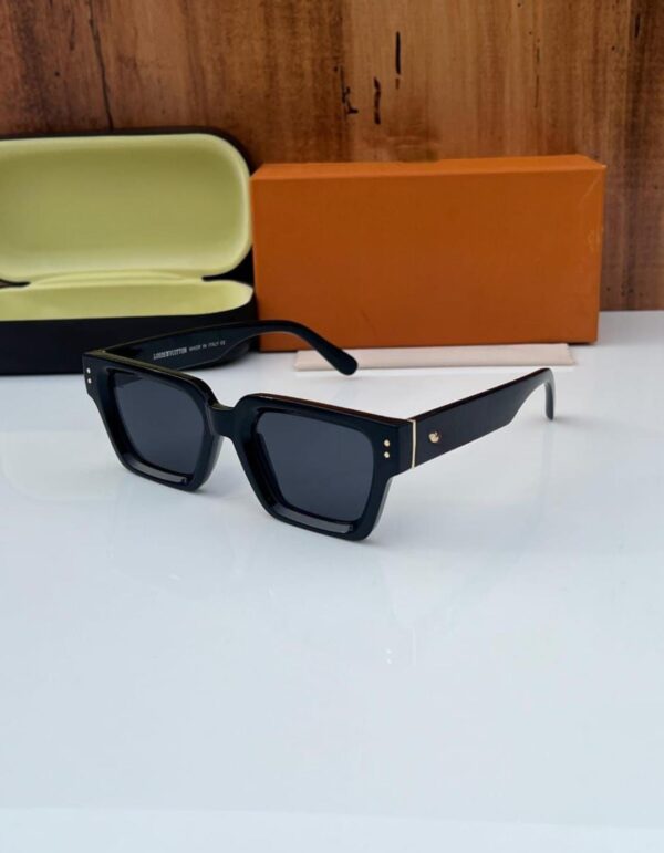 Sunglass (LV)