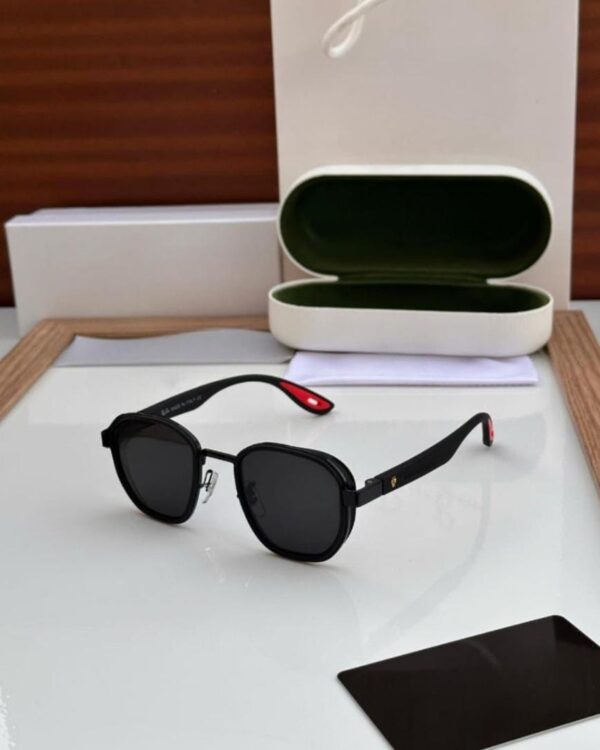 Sunglass (RB)