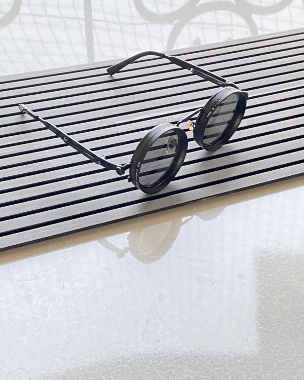 New Aura Sunglass 360° Rotation