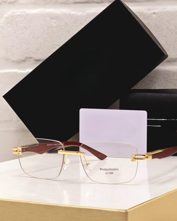 Frames That Redefine Style (MB)